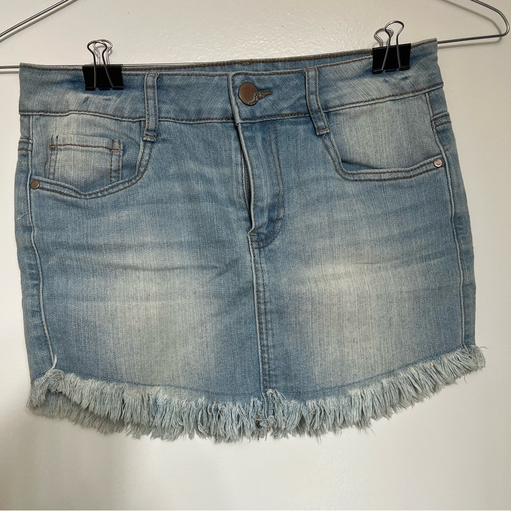 Dollhouse skirt